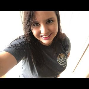 Meet your Posher, Elvia